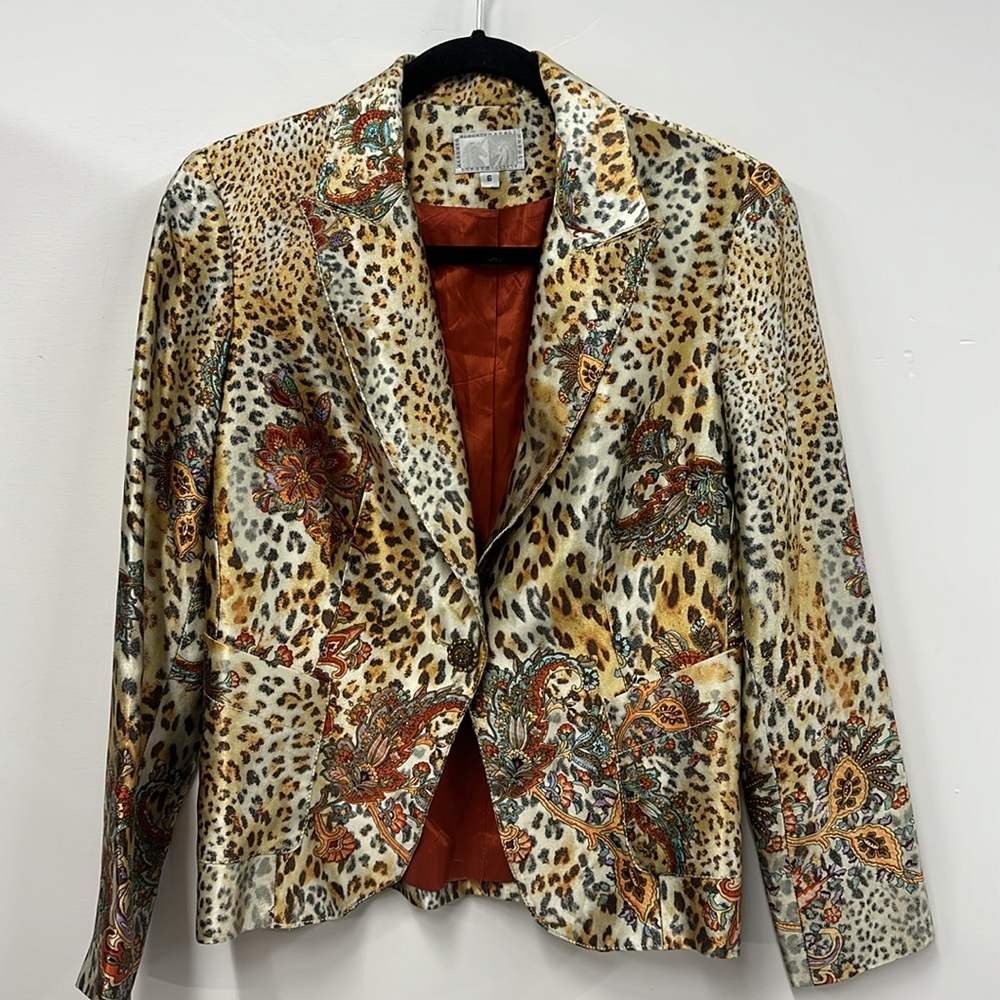 Alberto Makali Leopard Print Blazer with Rust Paisley Accents - Picture 2 of 8